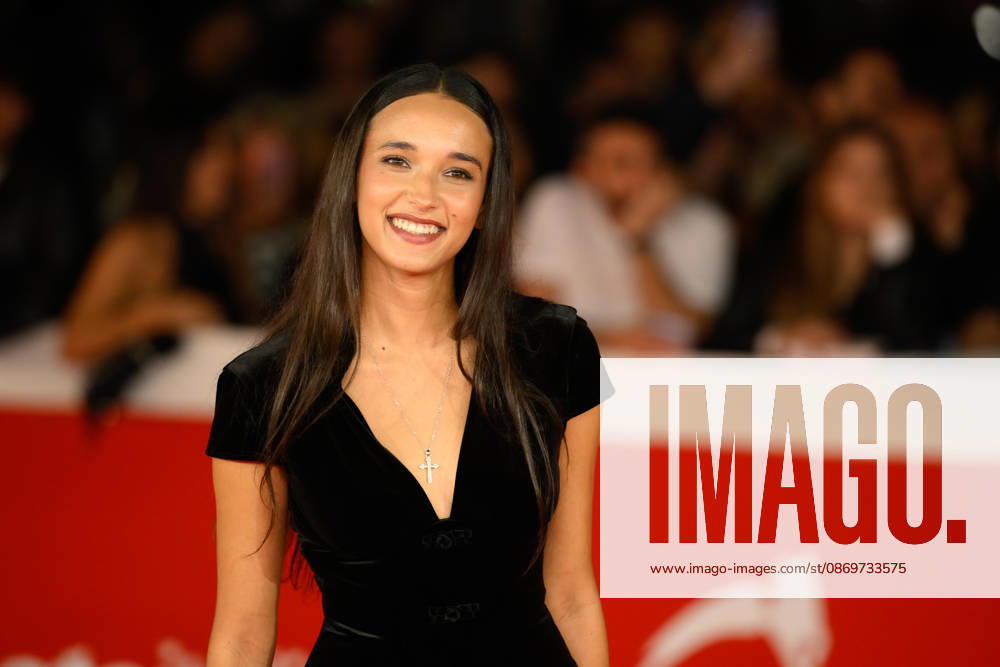News - Rome Film Fest 2026 - Day 4 Tess Perez attends the red carpet Iun Jeu Dangereux Premiere during the 21th Rome Film Fest at Auditorium Parco della Musica on October 16, 2026 in Rome, Italy. Rome Auditorium Parco della Musica Ennio Morricone Italy