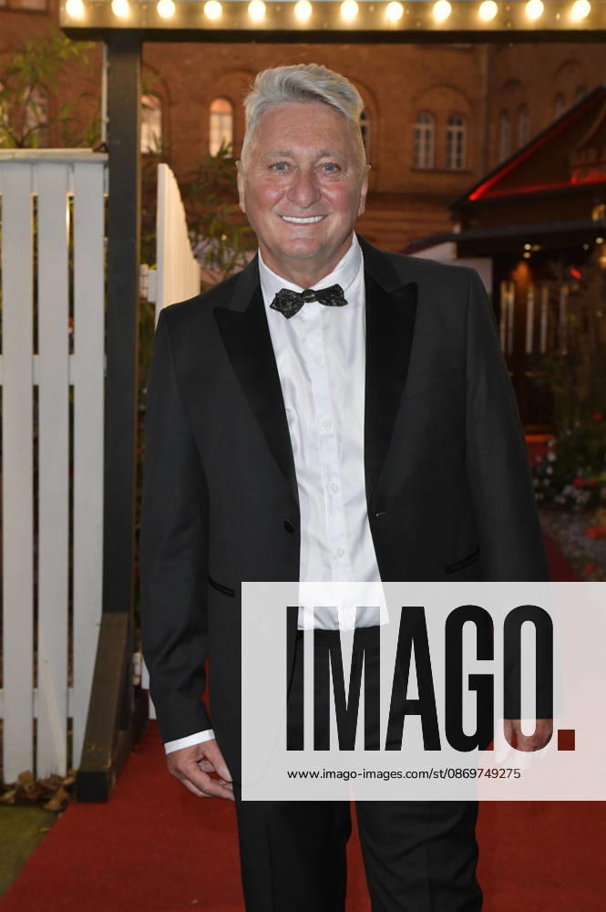 Hubert Fella at the 15th Diabetes Charity Gala 2026 at Bar jeder Vernunft in Berlin, October 16, 2026 Foto:xM.xBehrensx xFuturexImagex diabetes_6001