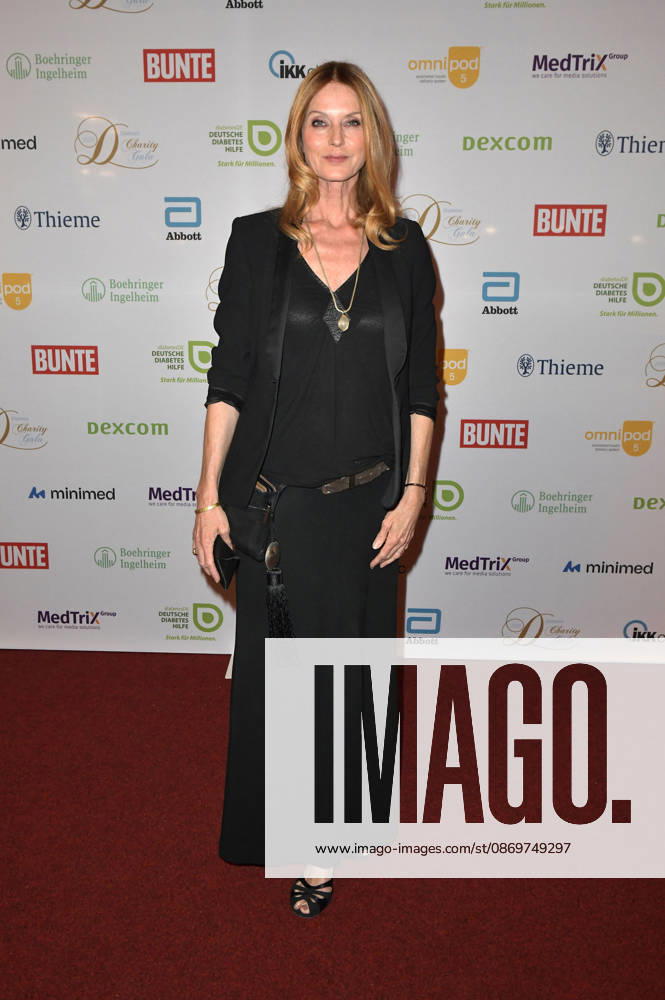 Esther Schweins at the 15th Diabetes Charity Gala 2026 at Bar jeder Vernunft in Berlin, October 16, 2026 Foto:xM.xBehrensx xFuturexImagex diabetes_6018