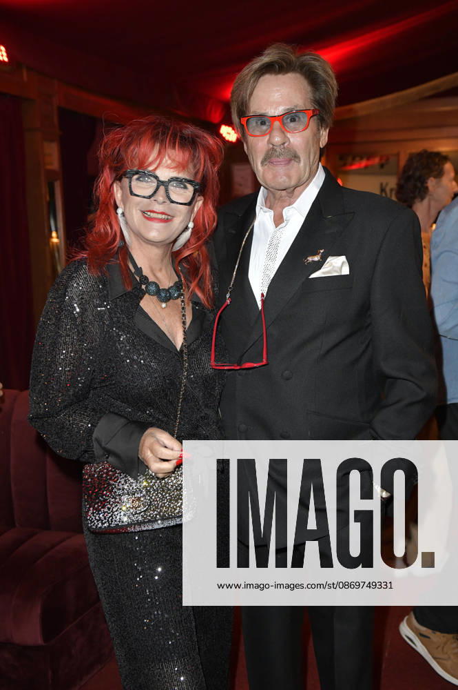Jörg Draeger with his wife, Petra Draeger, at the 15th Diabetes Charity Gala 2026 at Bar jeder Vernunft in Berlin, October 16, 2026 Foto:xM.xBehrensx xFuturexImagex diabetes_6045