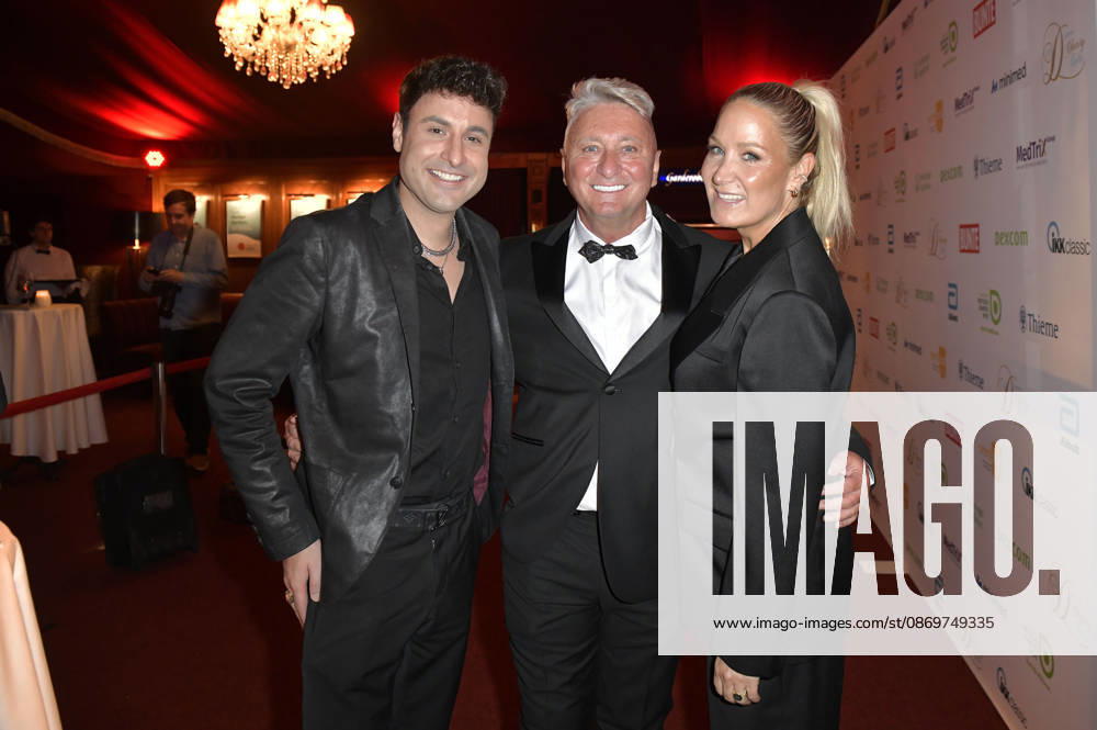 David Klee, Hubert Fella, and Janine Kunze at the 15th Diabetes Charity Gala 2026 at Bar jeder Vernunft in Berlin, October 16, 2026 Foto:xM.xBehrensx xFuturexImagex diabetes_6049