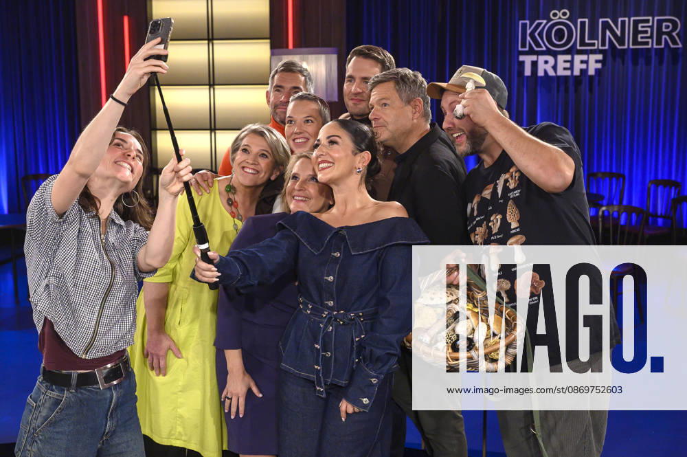 Susan Link, Micky Beisenherz, Lea Linster, Stefanie Heinzmann, Alexander Klaws, Tülin Sezgin, Robert Habeck, and Martin Maschka during the taping of the WDR talk show *Kölner Treff* at WDR Studio BS 3 in Cologne, October 16, 2026 Foto:xW.xRanderathx xFuturexImagex koelner_treff1610_6001