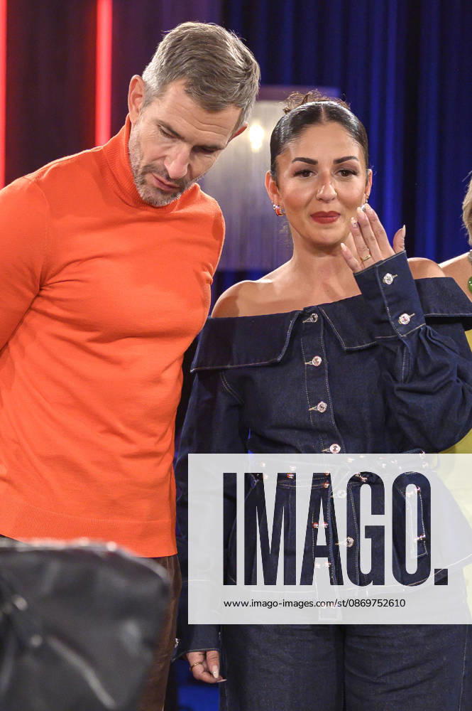 Micky Beisenherz and Tülin Sezgin during the taping of the WDR talk show Kölner Treff at WDR Studio BS 3 in Cologne, October 16, 2026 Foto:xW.xRanderathx xFuturexImagex koelner_treff1610_6004