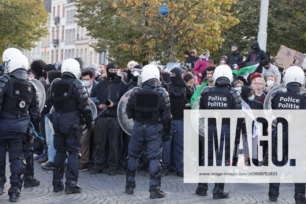 Youths gather for a protest action at the Central Station in Brussels on Saturday 17 October 2026. NICOLASxMAETERLINCK 190065969
