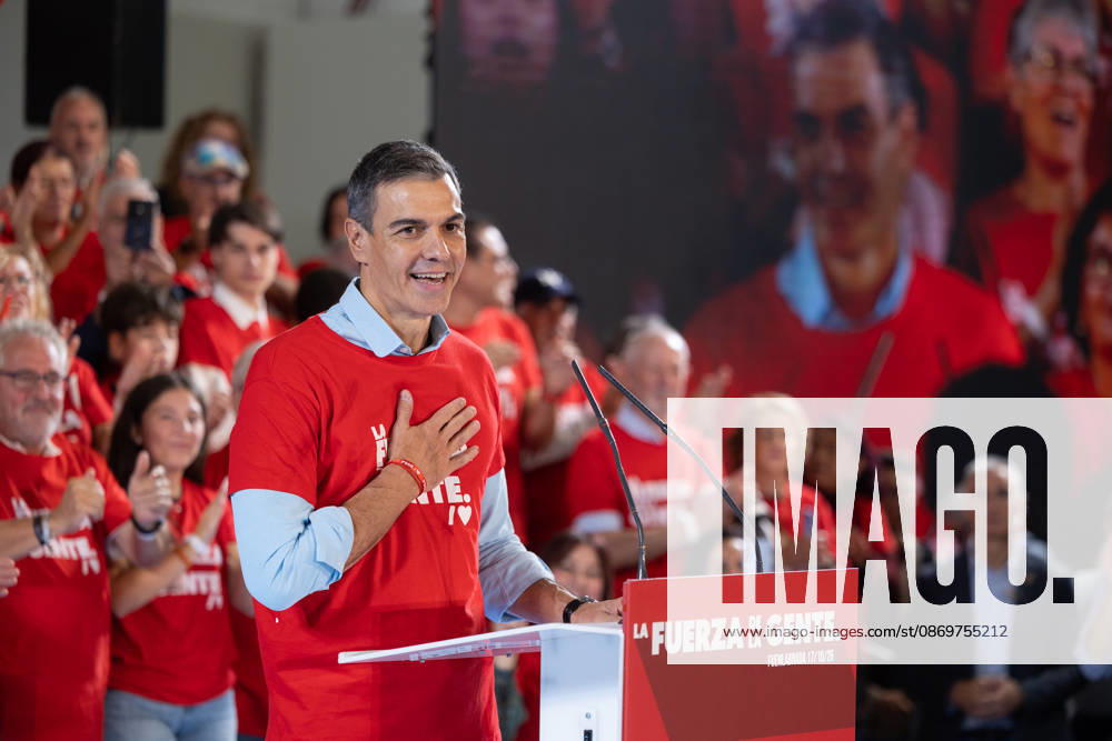 The PSOE Holds Its Federal Committee Meeting in Fuenlabrada, Madrid Prime Minister Pedro Sánchez during the PSOE Federal Committee meeting at the Tomás y Valiente Art Center on October 17, 2026, in Fuenlabrada, Madrid, Spain. The meeting served to ratify the party’s candidate lists for the general election on November 29 and to confirm its secretary-general, Pedro Sánchez, as the candidate for Prime Minister. OCTOBER 17, 2026 Jesús Hellí Fuenlabrada, Madrid Fuenlabrada, Madrid, Spain