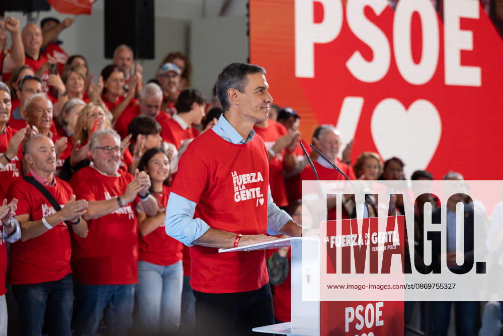 The PSOE Holds Its Federal Committee Meeting in Fuenlabrada, Madrid Prime Minister Pedro Sánchez during the PSOE Federal Committee meeting at the Tomás y Valiente Art Center on October 17, 2026, in Fuenlabrada, Madrid, Spain. The meeting served to ratify the party’s candidate lists for the general election on November 29 and to confirm its secretary-general, Pedro Sánchez, as the candidate for Prime Minister. OCTOBER 17, 2026 Jesús Hellí Fuenlabrada, Madrid Fuenlabrada, Madrid, Spain