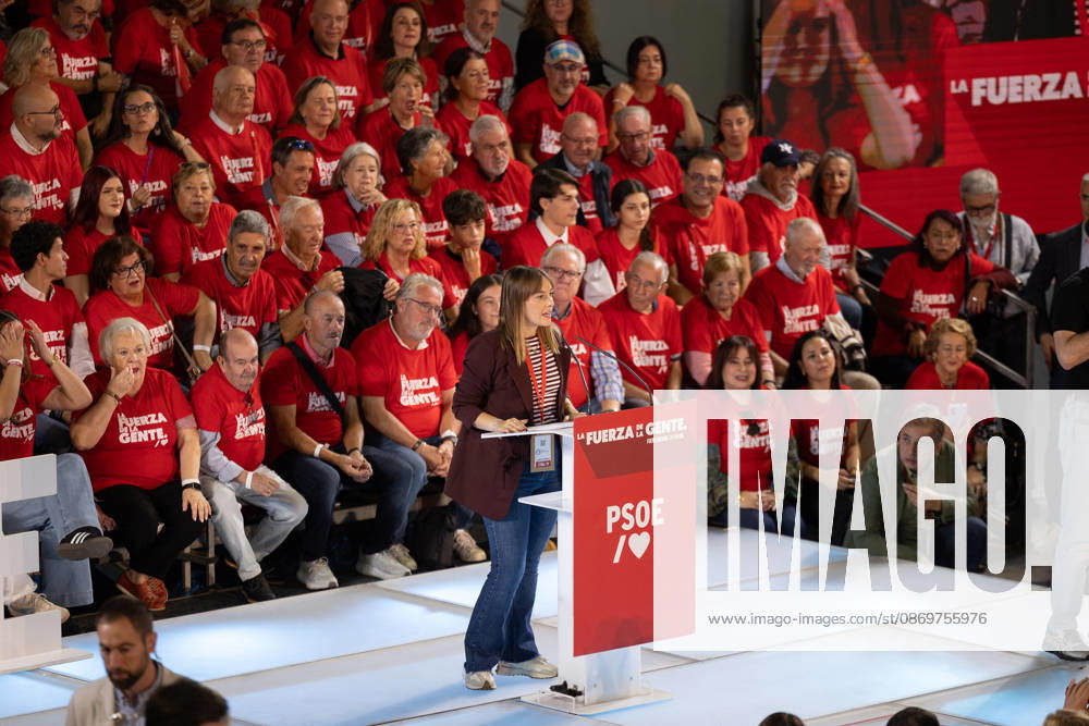 The PSOE Holds Its Federal Committee Meeting in Fuenlabrada, Madrid The elected secretary-general of the Socialist Youth of Spain (JSE), Aránzazu Figueroa, during the PSOE Federal Committee meeting at the Tomás y Valiente Art Center on October 17, 2026, in Fuenlabrada, Madrid, Spain. The Committee served to ratify the party’s candidate lists for the general election on November 29 and to endorse its Secretary-General, Pedro Sánchez, as the candidate for President of the Government. OCTOBER 17, 2026 Jesús Hellí Fuenlabrada, Madrid Fuenlabrada, Madrid, Spain