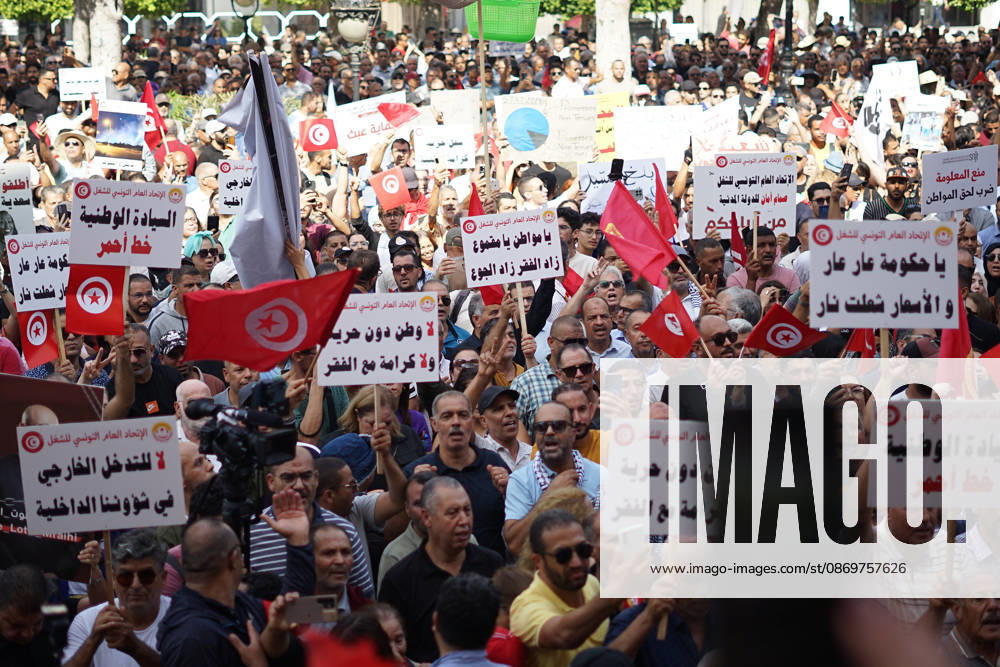 Demonstrators take to the streets of Tunis during a march calling for social and economic reforms and the protection of civil liberties, amid public concerns over rising living costs, workersÃ¢â‚¬â ¢ rights and freedom of expression on October 17, 2026. Organized by trade unions, journalistsÃ¢â‚¬â ¢ representatives, lawyers and civil society groups, the demonstration brings together protesters demanding accountability and defending fundamental rights. The march highlights ongoing concerns over TunisiaÃ¢â‚¬â ¢s economic situation and the space for public dissent. Tunis Tunisia - ZUMAm342 20261017_zsp_m342_037