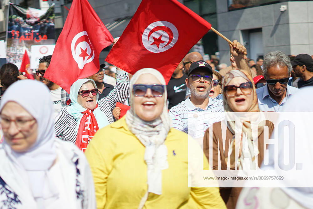 Demonstrators take to the streets of Tunis during a march calling for social and economic reforms and the protection of civil liberties, amid public concerns over rising living costs, workers rights and freedom of expression on October 17, 2026. Organized by trade unions, journalists representatives, lawyers and civil society groups, the demonstration brings together protesters demanding accountability and defending fundamental rights. The march highlights ongoing concerns over Tunisias economic situation and the space for public dissent. Tunis Tunisia - ZUMAm342 20261017_zsp_m342_032