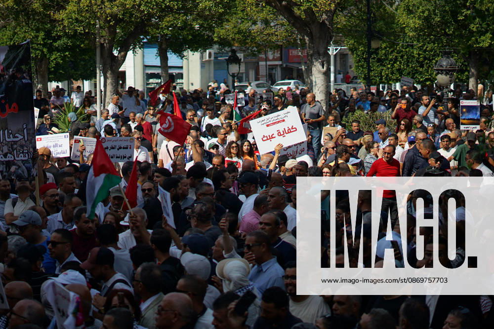 Demonstrators take to the streets of Tunis during a march calling for social and economic reforms and the protection of civil liberties, amid public concerns over rising living costs, workers rights and freedom of expression on October 17, 2026. Organized by trade unions, journalists representatives, lawyers and civil society groups, the demonstration brings together protesters demanding accountability and defending fundamental rights. The march highlights ongoing concerns over Tunisias economic situation and the space for public dissent. Tunis Tunisia - ZUMAm342 20261017_zsp_m342_036