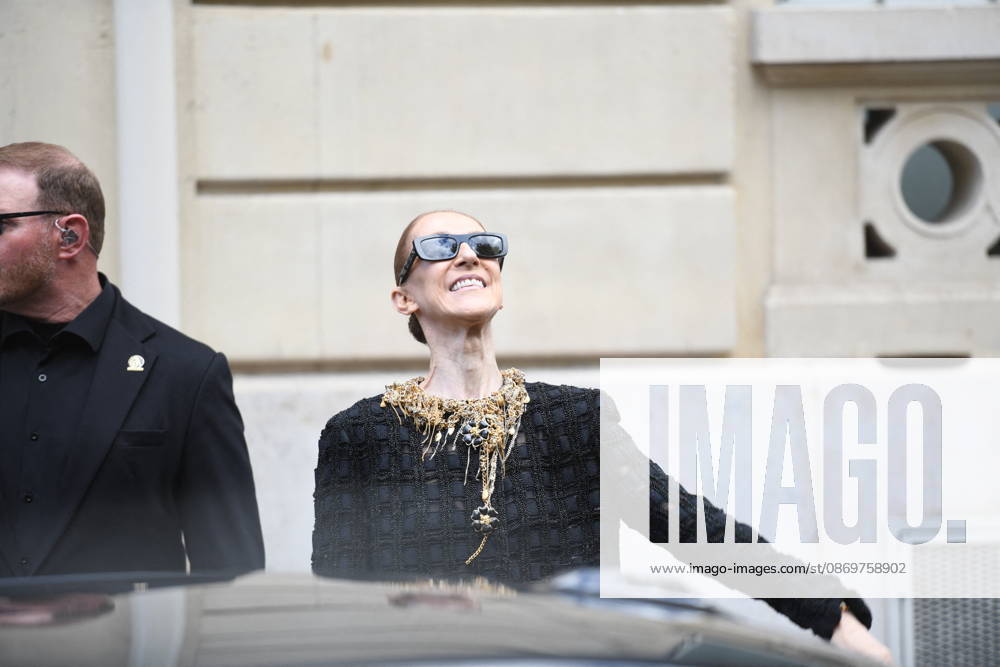 Celine Dion Leaves Her Hotel For Her Last Concert in Paris - France Celine Dion spend time with fans before her last concert in Paris, at hotel Royal Monceau in Paris, France on October 17, 2026. Photo by Florian Poitout ABACAPRESS.COM Paris France