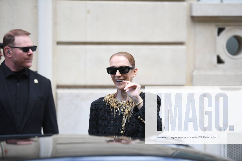 Celine Dion Leaves Her Hotel For Her Last Concert in Paris - France Celine Dion spend time with fans before her last concert in Paris, at hotel Royal Monceau in Paris, France on October 17, 2026. Photo by Florian Poitout ABACAPRESS.COM Paris France