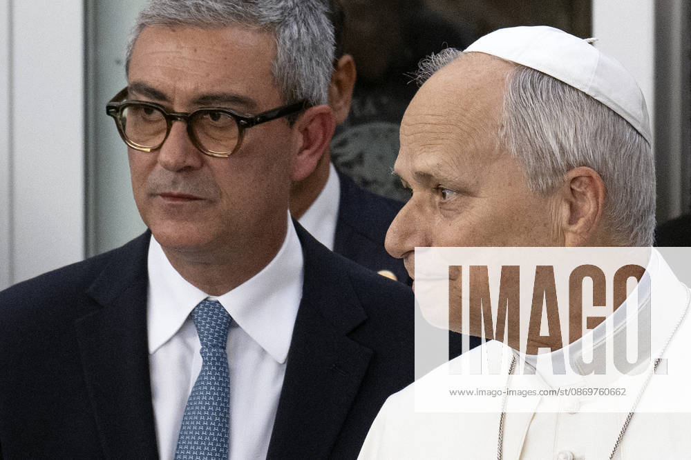 ITALY - POPE - VATICAN-2026 10 17 Italy, Rome, Vatican, October 17, 2026 Pope Leo XIV leaves the Gemelli University Hospital, four days after a surgery to remove a cancerous tumour from his right lung, in Rome Photo by ALESSIA GIULIANI Catholic Press Photo - NO BOOKS