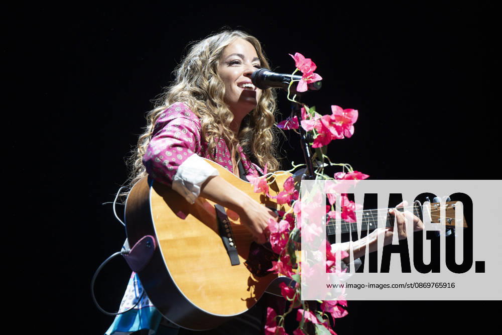 Singer Sofia Ellar performs during a concert at the Plaza de Espana in Madrid. Madrid Spain - ZUMAs197 20261017_aaa_s197_142