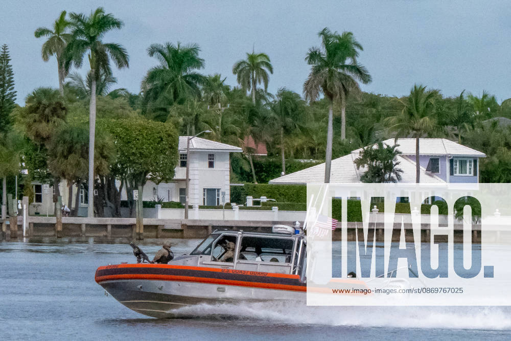 A U.S. Coast Guard patrol vessel operates on the Intracoastal Waterway during security operations surrounding President Donald Trump s visit to Palm Beach, Florida, October 17, 2026. West Palm Beach USA - ZUMAc343 20261017_znp_c343_002