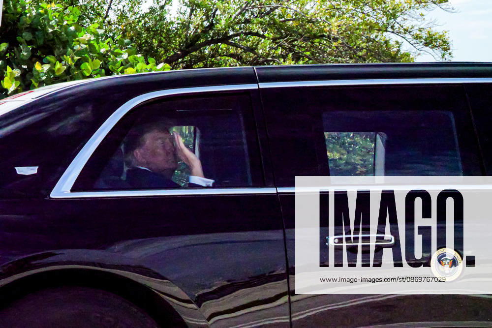 President DONALD TRUMP is seen as he travels through Palm Beach while the motorcade heads to President Donald J. Trump International Airport for departure to a campaign rally in Northern Kentucky, October 17, 2026. West Palm Beach USA - ZUMAc343 20261017_znp_c343_009