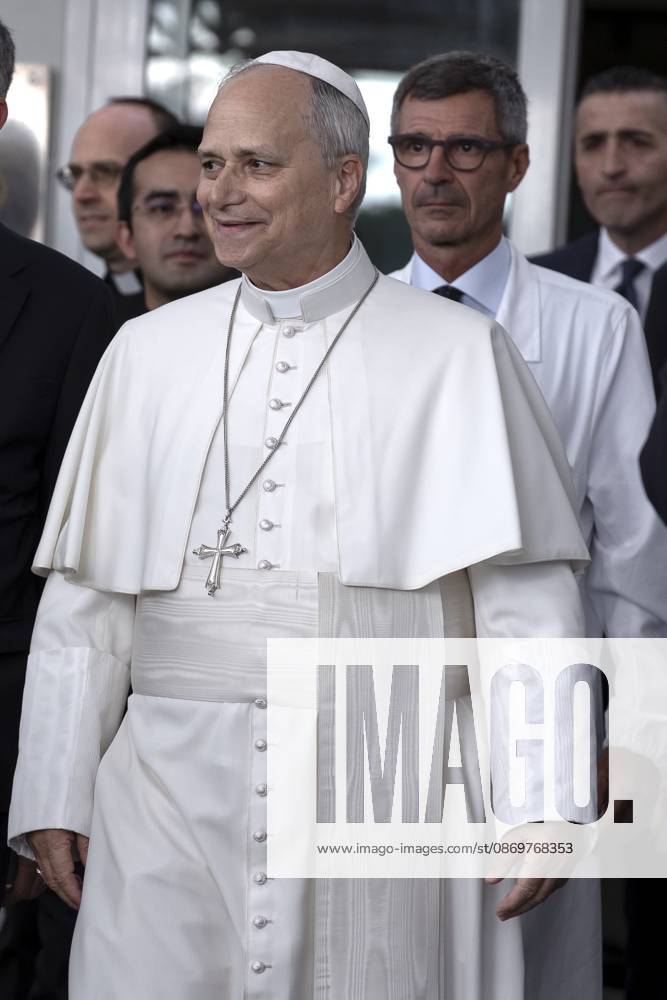 Pope Leo XIV , followed by surgeon Stefano Margaritora,, leaves Romeâ€⠢s Agostino Gemelli hospitall four days after lung surgery.Pope Leo XIV leaves Agostino Gemelli Hospitall four days after lung surgery Rome Italy - ZUMAs197 20261017_aaa_s197_251