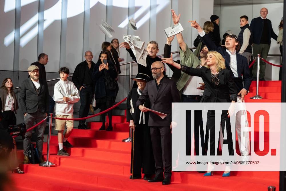 The cast of Le Faux Soir pictured during the Gent International Film Festival on Saturday 17 October 2026. Tonight will feature a screening of Le Faux Soir, the new film of Belgian director Roskam. NICOLASxMAETERLINCK 190136960