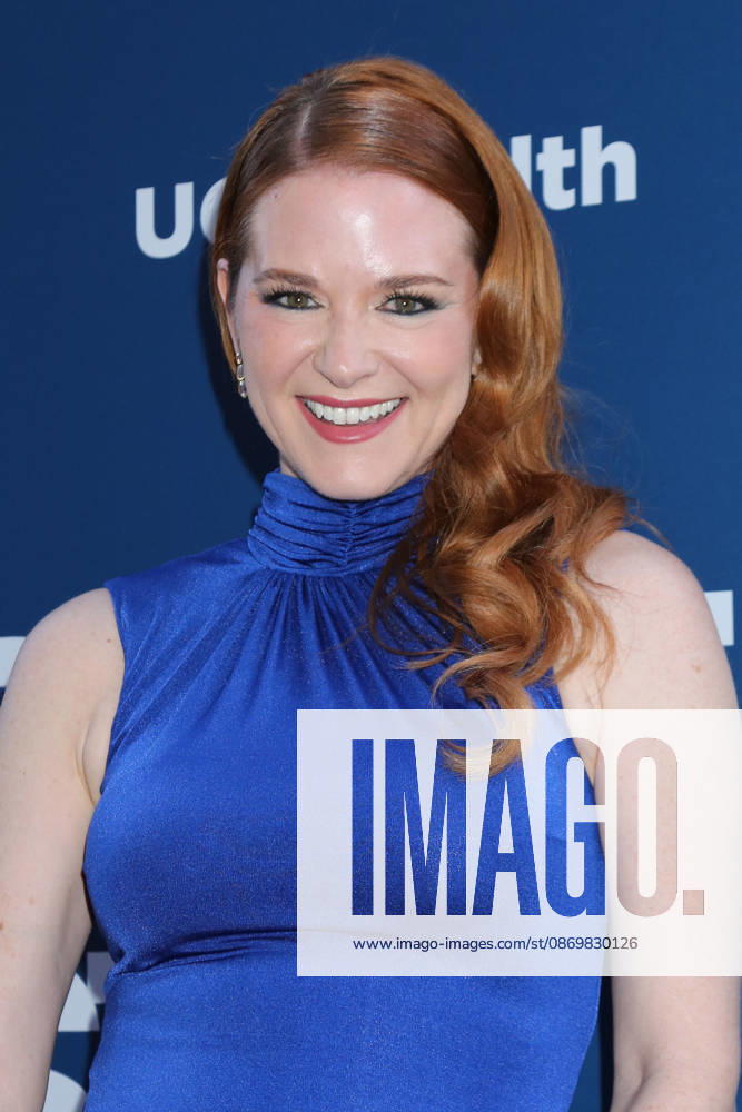 LOS ANGELES - OCT 17: Sarah Drew at the Newport Beach Film Festival Spotlight Award to KJ Apa and Jimmy Screening at the Lido Theater on October 17, 2026 in Newport Beach, CA Newport Beach USA - ZUMAnc22 20261017_zaa_nc22_002