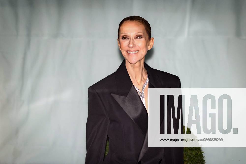 CÉLINE DION RETURNS TO HER HOTEL PHOTOPQR LE PARISIEN LP Fred Dugit Paris, October 17, 2026 Culture, Paris 8th arrondissement, October 17, 2026 Céline Dion returns to the Royal Monceau following her final Parisian show She has just concluded a sixteen-date concert residency at La Plénitude in Nanterre LP Fred Dugit Paris 8th arrondissement, October 17, 2026 Céline Dion returns to the Royal Monceau following her final Parisian show. She has just concluded a sixteen-date concert residency at La Plénitude in Nanterre. Local Caption Céline Dion Paris 75 France