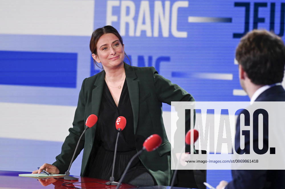 Marine Tondelier on Franc Jeu - Paris Leader of the Ecologists and French candidate for presidency Marine Tondelier poses for pictures for Franc Jeu on France 2 channel in Paris, France on October 18, 2026. Photo by Stephane Le Tellec ABACAPRESS.COM Paris France