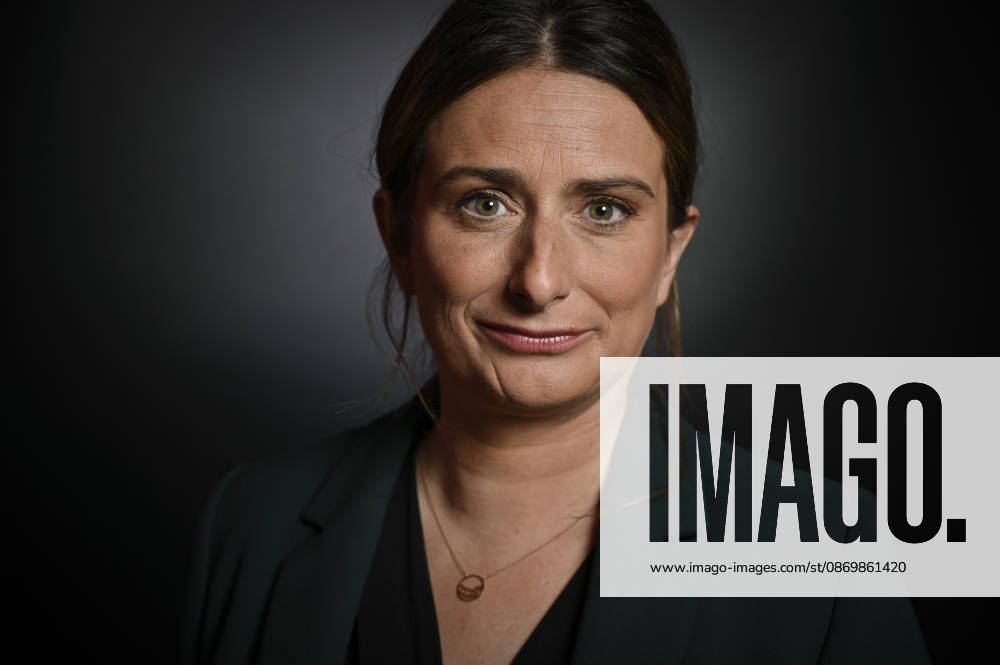 Marine Tondelier on Franc Jeu - Paris Leader of the Ecologists and French candidate for presidency Marine Tondelier poses for pictures for Franc Jeu on France 2 channel in Paris, France on October 18, 2026. Photo by Stephane Le Tellec ABACAPRESS.COM Paris France