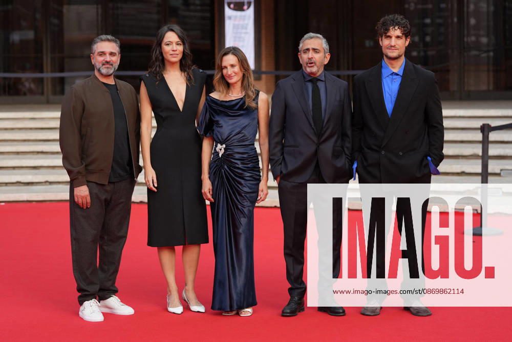 Rome Cinema Fest 2026 - Juste une Illusion Red Carpet French filmmakers Eric Toledano and Olivier Nakache, actor Louis Garrel, actress Camille Cottin, and Giorgia Sinicorni attend the red carpet premiere of the film Juste Une Illusion during the 21st Rome Film Fest in Rome, Italy on October 18, 2026. Photo by Andrea Bracaglia ABACAPRESS.COM Rome Italy Italy