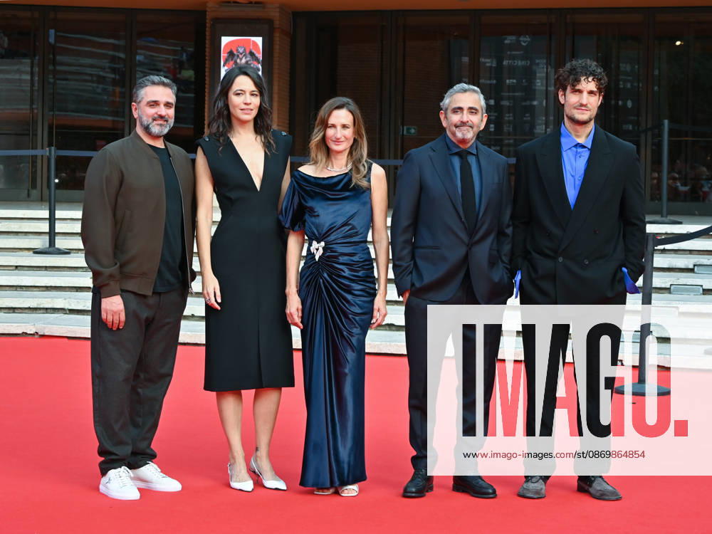 Louis Garrel, Camille Cottin, Eric Toledano, Olivier Nakache and Giorgia Sinicomi attend the Just Une Illusion red carpet cast film during the Roma Film Festival 2026 at Auditorium Parco della Musica Ennio Morricone. Roma Italy - ZUMAs197 20261018_aaa_s197_057