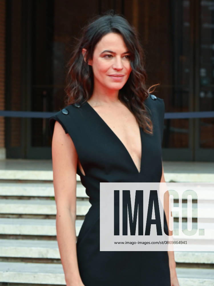 Giorgia Sinicomi attends the Just Une Illusion red carpet cast film during the Roma Film Festival 2026 at Auditorium Parco della Musica Ennio Morricone. Roma Italy - ZUMAs197 20261018_aaa_s197_067