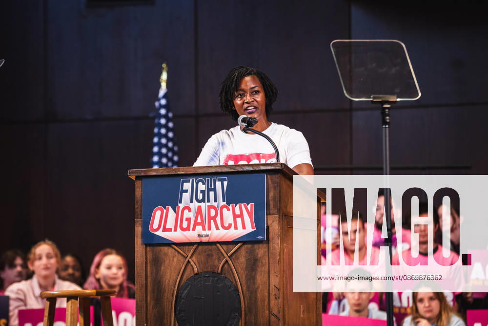 Florida State Representative from the 13th district, ANGIE NIXON, who is running against the former Florida attorney general and Governor Ron DeSantis appointee Ashley Moody in the November 3rd special election holds a campaign stop with Senator BERNIE SANDERS as part of the Ã¢â‚¬ËœFight the Oligarchy TourÃ¢ Tampa USA - ZUMAd256 20261018_znp_d256_012