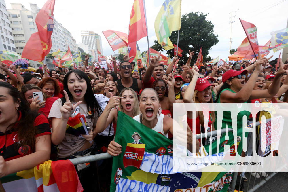 Brazilian musicians joined tens of thousands of supporters gather at Copacabana Beach in Rio de Janeiro, Brazil, for the Ato Musical pela Democracia (Musical Act for Democracy), a large-scale free concert featuring singer-songwriter Caetano Veloso and an extensive lineup of prominent Brazilian performers. The event combines live music with political expression in a show of support for President Luiz Inacio Lula da Silva ahead of Brazils October 25 presidential runoff election, in which Lula faces challenger Flavio Bolsonaro. Rio De Janeiro Brazil - ZUMAk251 20261018_znp_k251_012