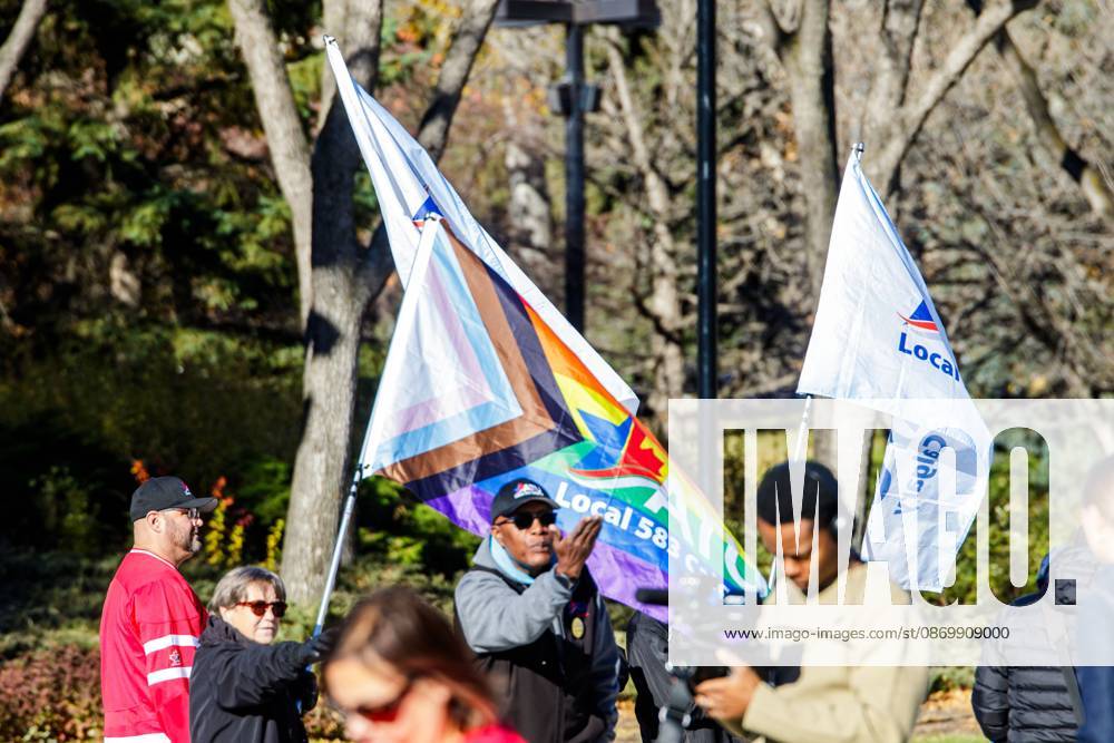 6K show up in support of Canadian Unity in ahead of Alberta Referendum in Edmonton,Canada - 18 Oct, 2026 Supporters display their signs at the Alberta Federation of Labour s Canada Unity Rally at the Alberta Legislature, ahead of the Alberta Referendum. With less than 24 hours until Referendum voting starts, the Alberta Federation of Labour and Fight Back supporters rallied at the Alberta Legislature grounds to support a Unified Alberta in Canada and oppose the prospect of separation from Canada. The group is opposed to the 9 other questions on the Alberta referendum ballots. Edmonton Canada