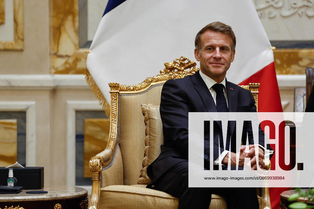 President Macron Visit To Kuwait French President Emmanuel Macron meets with the Emir of Kuwait Sheikh Mishal Al-Ahmad Al-Jaber Al-Sabah (not pictured), at Bayan Palace in Kuwait City, Kuwait, October 19, 2026. Photo by Benoit Tessier Pool ABACAPRESS.COM Kuwait City Kuwait