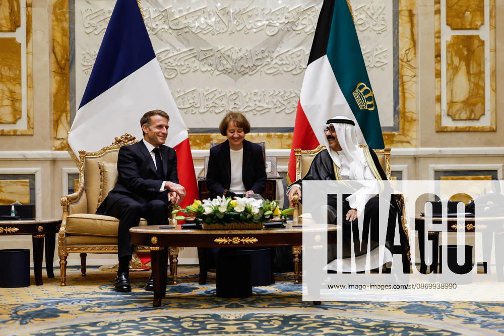 President Macron Visit To Kuwait French President Emmanuel Macron meets with the Emir of Kuwait Sheikh Mishal Al-Ahmad Al-Jaber Al-Sabah, at Bayan Palace in Kuwait City, Kuwait, October 19, 2026. Photo by Benoit Tessier Pool ABACAPRESS.COM Kuwait City Kuwait