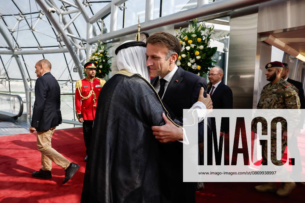 President Macron Visit To Kuwait The Emir of Kuwait Sheikh Mishal Al-Ahmad Al-Jaber Al-Sabah welcomes French President Emmanuel Macron upon Macron s arrival at Kuwait International Airport in Kuwait City, Kuwait, October 19, 2026. Photo by Benoit Tessier Pool ABACAPRESS.COM Kuwait City Kuwait