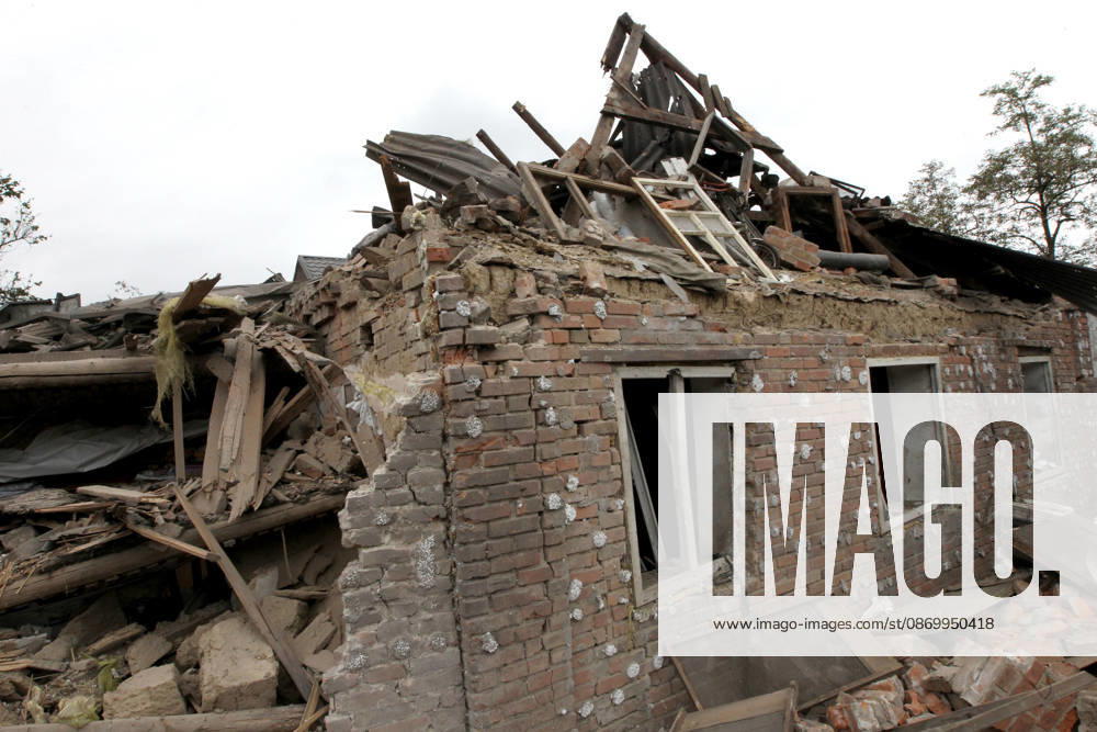 The premises of a house are reduced to rubble by a Russian bombardment in Dnipro, Ukraine, October 19, 2026. On Monday morning, Russian forces launched guided aerial bombs at the eastern city, damaging private homes and infrastructure. An 84-year-old woman was hospitalised in moderate condition. (Photo by Mykola Miakshykov Ukrinform) Russian troops hit Dnipro with guided bombs