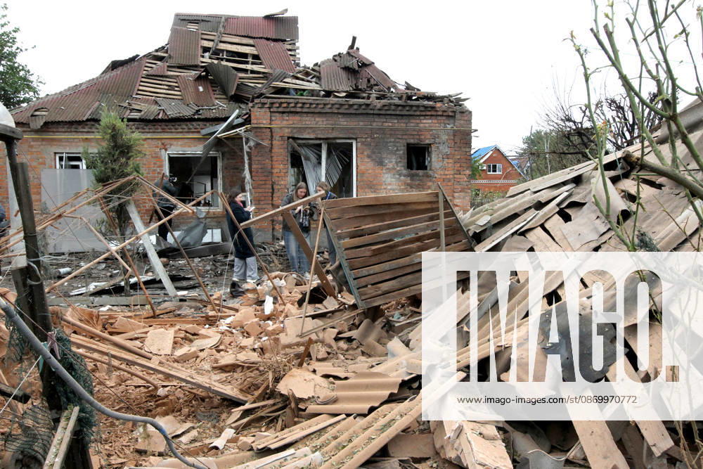 Russian troops hit Dnipro with guided bombs People stand outside a house damaged by a Russian bombardment in Dnipro, Ukraine, on October 19, 2026. On Monday morning, Russian forces launched guided aerial bombs at the eastern city, damaging private homes and infrastructure. An 84-year-old woman was hospitalised in moderate condition. Dnipro Ukraine