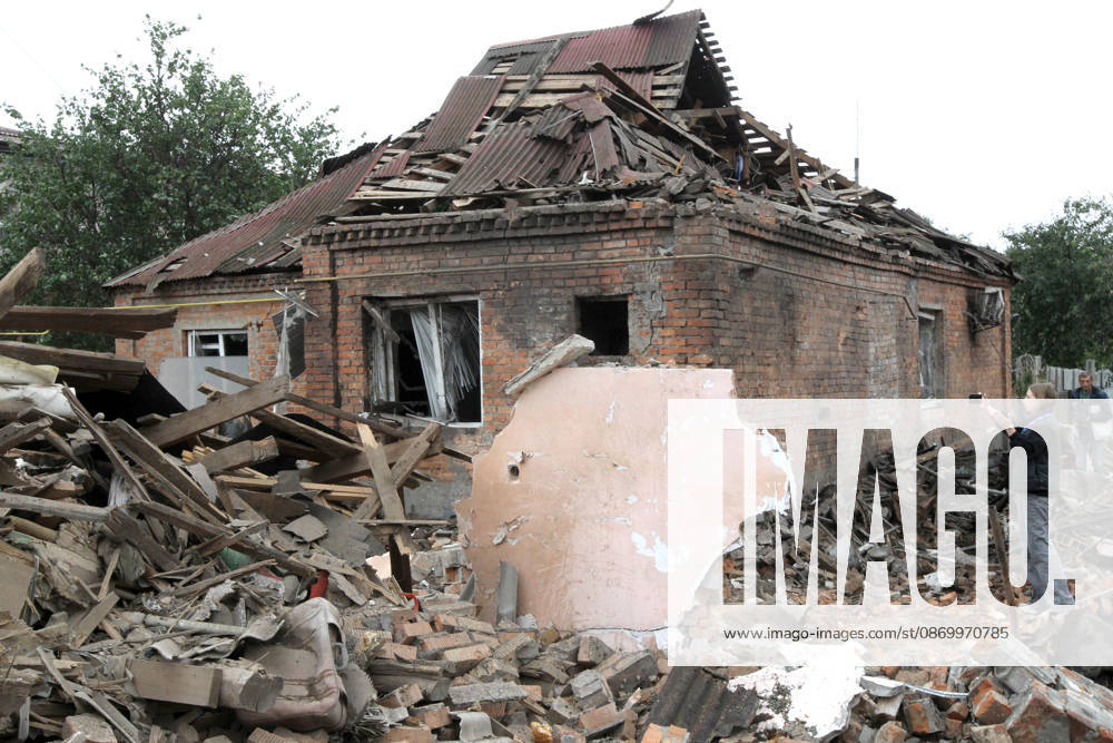 Russian troops hit Dnipro with guided bombs A woman takes pictures of a ruined house with her smartphone after a Russian bombardment in Dnipro, Ukraine, on October 19, 2026. On Monday morning, Russian forces launched guided aerial bombs at the eastern city, damaging private homes and infrastructure. An 84-year-old woman was hospitalised in moderate condition. Dnipro Ukraine