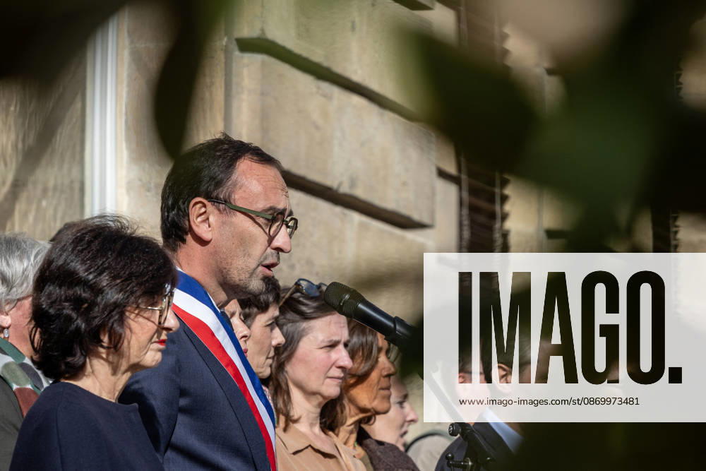 Mayor Thomas Cazenave Delivers A Speech During A Republican Rally - Bordeaux Bordeaux Mayor Thomas Cazenave delivers a speech during a republican rally in the courtyard of Bordeaux City Hall, following the violence and vandalism that occurred in the city on Saturday, October 17. The gathering was organized in response to a call by the Association of French Mayors (AMF) to reaffirm support for republican values and democratic institutions, in Bordeaux, France, on October 19, 2026. Photo by Margot Le Gonidec ABACAPRESS.COM Bordeaux France