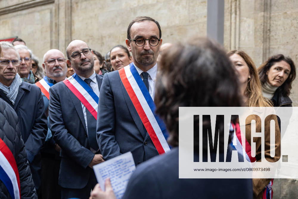 Mayor Thomas Cazenave Delivers A Speech During A Republican Rally - Bordeaux Bordeaux Mayor Thomas Cazenave, Prefect Sophie Brocas and participants walk through the streets following a republican rally in the courtyard of Bordeaux City Hall. The group accompanies the prefect after the prefectural residence was severely damaged during the violence that struck the city on Saturday, October 17. The gathering was organized in response to a call by the Association of French Mayors (AMF) to reaffirm support for republican values and democratic institutions, in Bordeaux, France, on October 19, 2026. Photo by Margot Le Gonidec ABACAPRESS.COM Bordeaux France