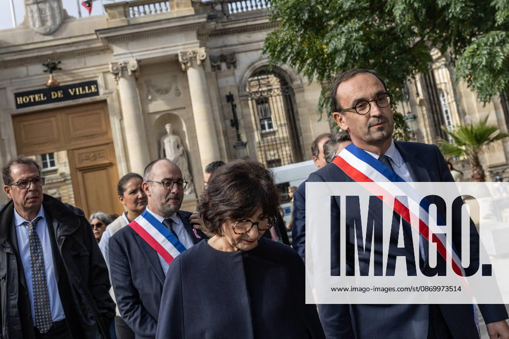 Mayor Thomas Cazenave Delivers A Speech During A Republican Rally - Bordeaux Bordeaux Mayor Thomas Cazenave delivers a speech during a republican rally in the courtyard of Bordeaux City Hall, following the violence and vandalism that occurred in the city on Saturday, October 17. The gathering was organized in response to a call by the Association of French Mayors (AMF) to reaffirm support for republican values and democratic institutions, in Bordeaux, France, on October 19, 2026. Photo by Margot Le Gonidec ABACAPRESS.COM Bordeaux France