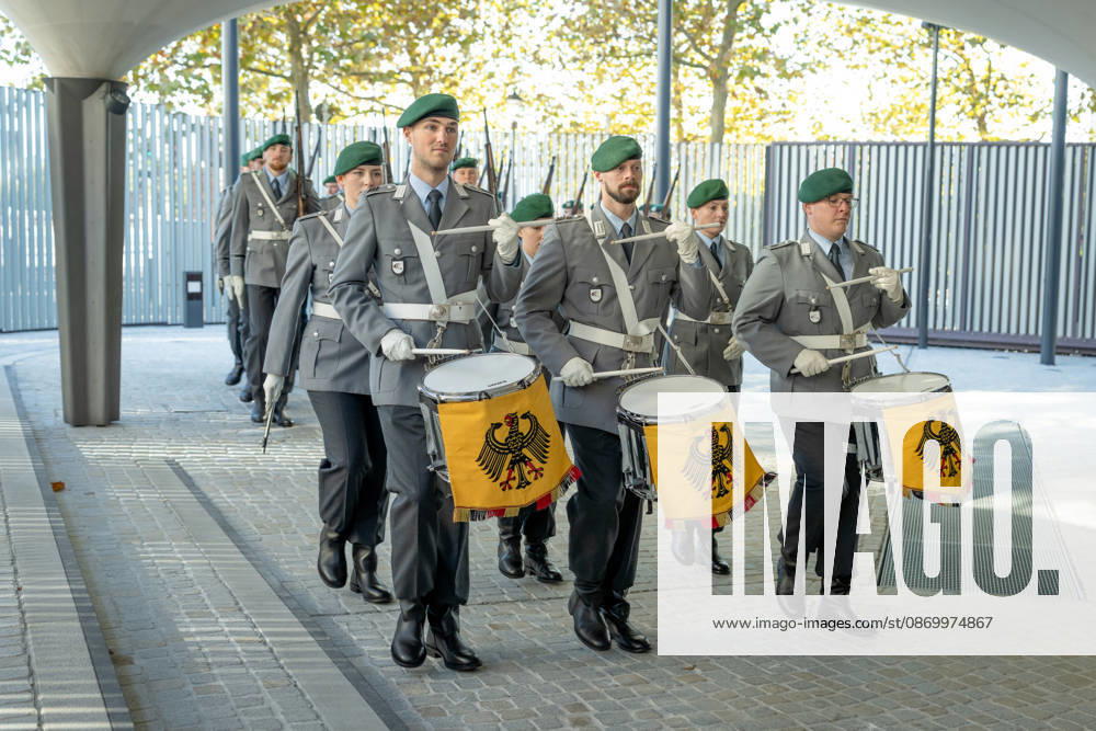 Federal President Frank-Walter Steinmeier, Accreditation of Ambassadors in Berlin, Official Residence at Spreebogen, Federal President Frank-Walter Steinmeier, Accreditation of Ambassadors, Bundeswehr Berlin, Berlin, GER