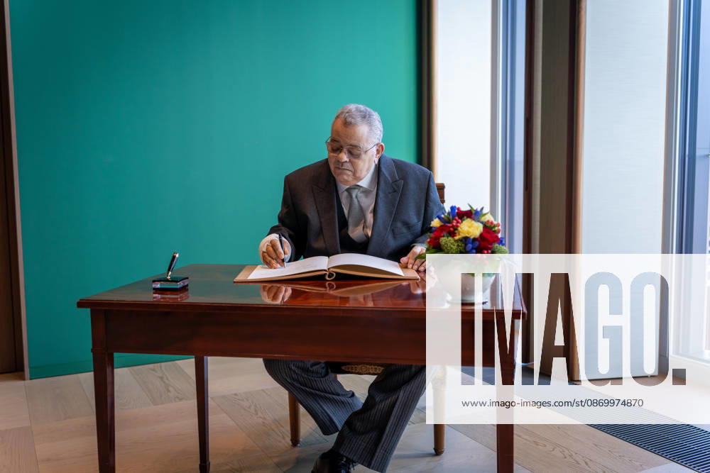 Federal President Frank-Walter Steinmeier, Accreditation of Ambassadors in Berlin, Official Residence at Spreebogen, Federal President Frank-Walter Steinmeier, Accreditation of Ambassadors, Bundeswehr, Ambassador, Mauritius, Joseph Lucien Finette, Berlin, Berlin, GER