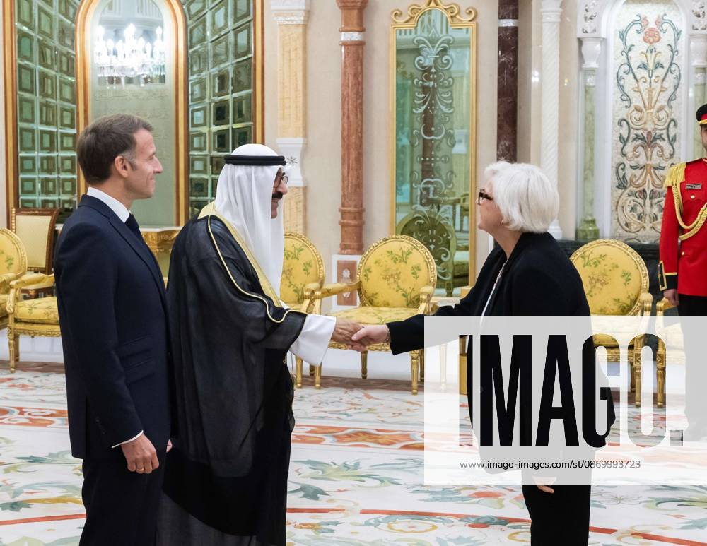 French President Emmanuel Macron in Kuwait KUWAIT CITY, KUWAIT - OCTOBER 19: (---- – MANDATORY CREDIT - AMIRI DIWAN OF THE STATE OF KUWAIT HANDOUT - NO MARKETING NO ADVERTISING CAMPAIGNS - DISTRIBUTED AS A SERVICE TO CLIENTS----) French President Emmanuel Macron meets with Emir of Kuwait Sheikh Meshal Al-Ahmad Al-Jaber Al-Sabah during an official visit in Kuwait City, Kuwait on October 19, 2026. Amiri Diwan of the State of Kuwait Anadolu Kuwait City Kuwait. Editorial use only. Please get in touch for any other usage.