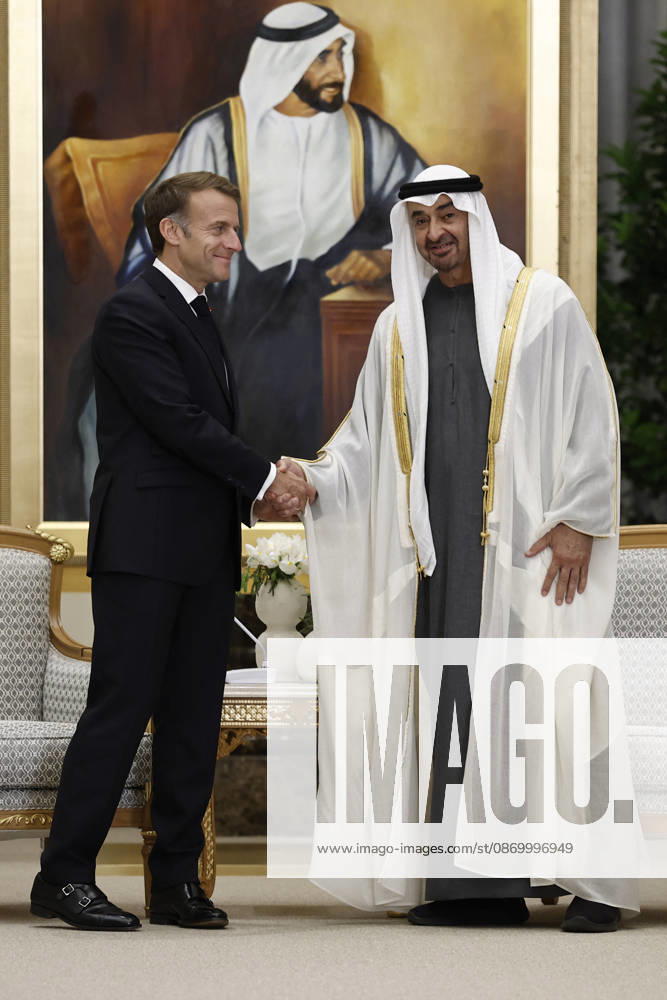 President Macron Visit To Middle East - Abu Dhabi French President Emmanuel Macron shakes hands with Sheikh Mohamed bin Zayed Al Nahyan, President of the United Arab Emirates (UAE), during a meeting at Qasr Al Watan presidential palace in Abu Dhabi, United Arab Emirates, October 19, 2026. Photo by Benoit Tessier Pool ABACAPRESS.COM Abu Dhabi United Arab Emirates