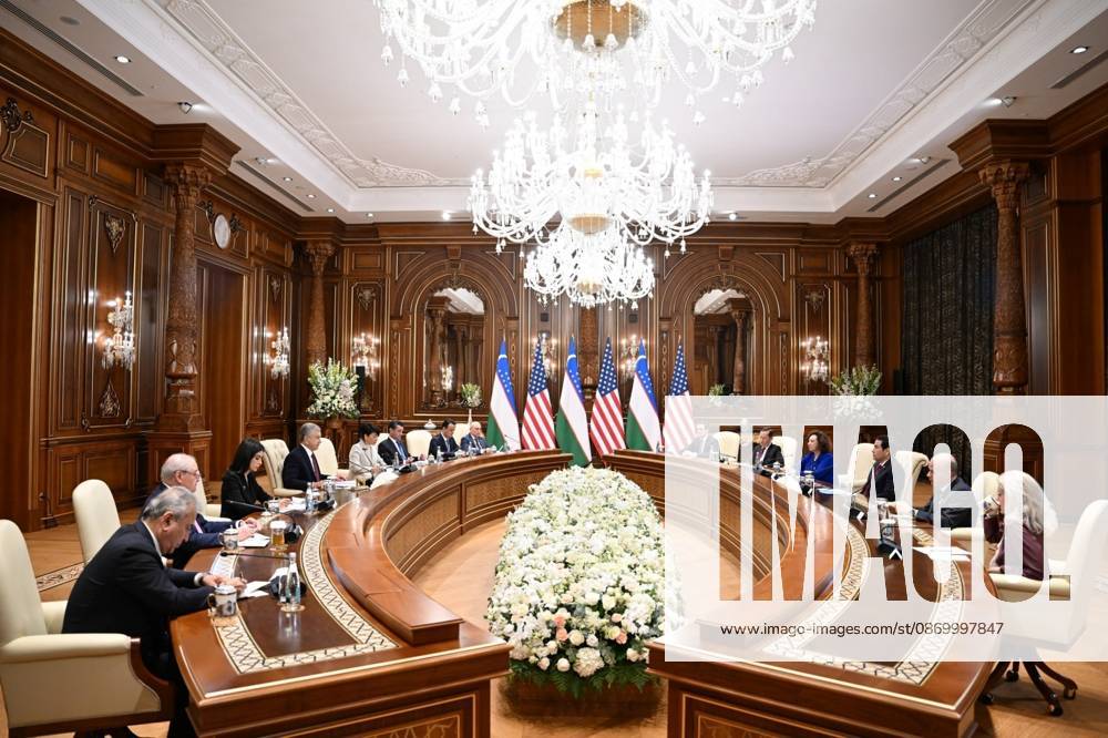 US Secretary of State Marco Rubio in Uzbekistan SAMARKAND, UZBEKISTAN - OCTOBER 19 : (---- - MANDATORY CREDIT - UZBEKISTAN PRESIDENCY HANDOUT - NO MARKETING NO ADVERTISING CAMPAIGNS - DISTRIBUTED AS A SERVICE TO CLIENTS----) Uzbek President Shavkat Mirziyoyev meets with US Secretary of State Marco Rubio who arrived to attend the C5+1 Central Asia-US Foreign Ministers Meeting and the second meeting of the Uzbekistan-US Business and Investment Council in Samarkand, Uzbekistan on October 19, 2026. Uzbekistan Presidency Anadolu Samarkand Uzbekistan. Editorial use only. Please get in touch for any other usage.