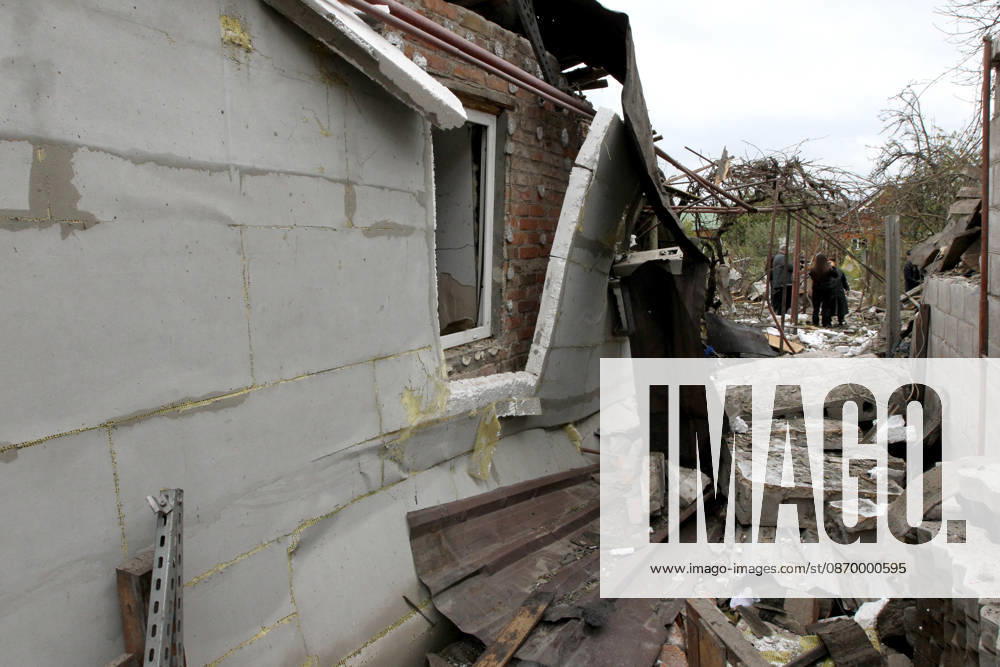 The premises of a house are reduced to rubble by a Russian bombardment in Dnipro, Ukraine, October 19, 2026. On Monday morning, Russian forces launched guided aerial bombs at the eastern city, damaging private homes and infrastructure. An 84-year-old woman was hospitalised in moderate condition. (Photo by Mykola Miakshykov Ukrinform) Russian troops hit Dnipro with guided bombs