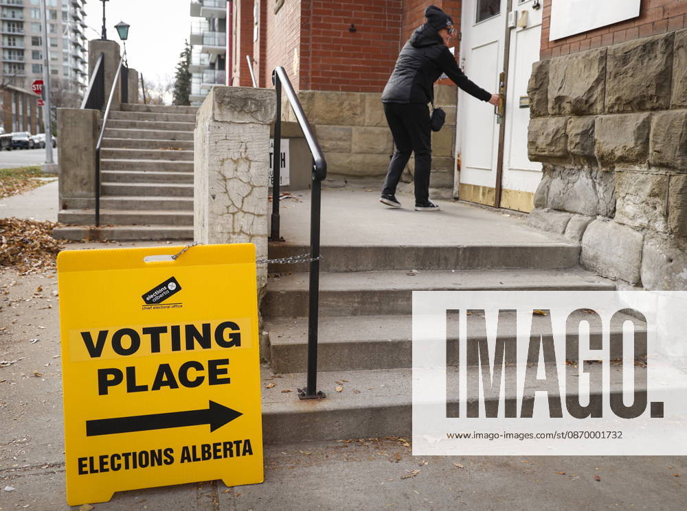 A voter enters a polling station to cast their vote in the Alberta referendum in Calgary, Monday, Oct. 19, 2026. Calgary CANADA - ZUMAc35_ 20261019_zaf_c35_059