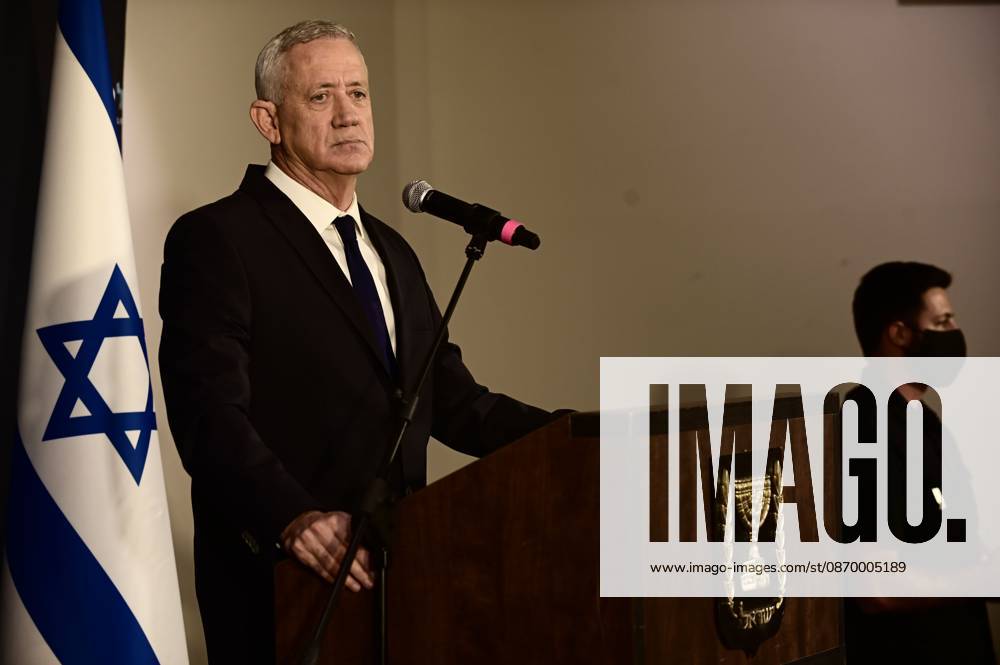 Benny Gantz, chairman of Israel s Blue and White party, holds a press conference in Ramat Gan, Israel, October 19, 2026, during which he announces his withdrawal from the upcoming elections. Ramat-Gan Israel - ZUMAq101 20261019_zna_q101_038