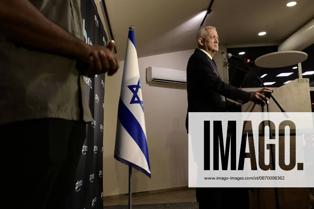 Benny Gantz, chairman of Israel s Blue and White party, holds a press conference in Ramat Gan, Israel, October 19, 2026, during which he announces his withdrawal from the upcoming elections. Ramat-Gan Israel - ZUMAq101 20261019_zna_q101_072